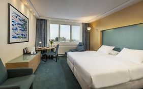 Maritim Proarte Hotel  4*